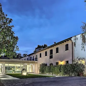 https://villa-odino-quarto-daltino.hotelinveneto.com